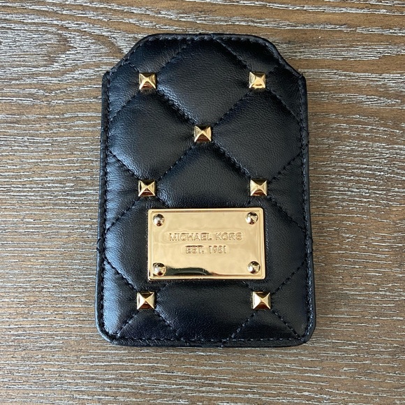 Michael Kors Quilted Stud Pouch - Picture 1 of 5